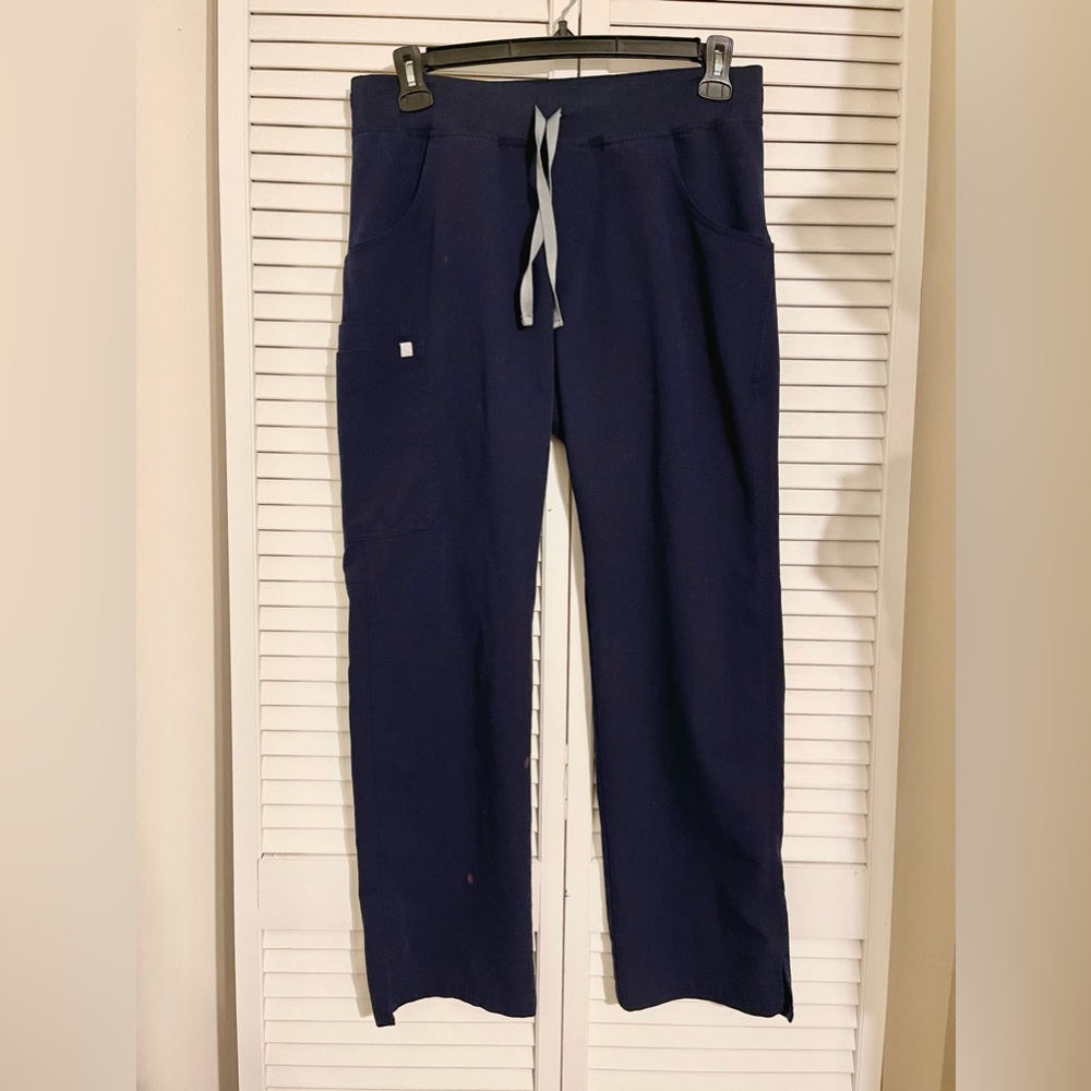 FIGS Size M Kade scrub pant